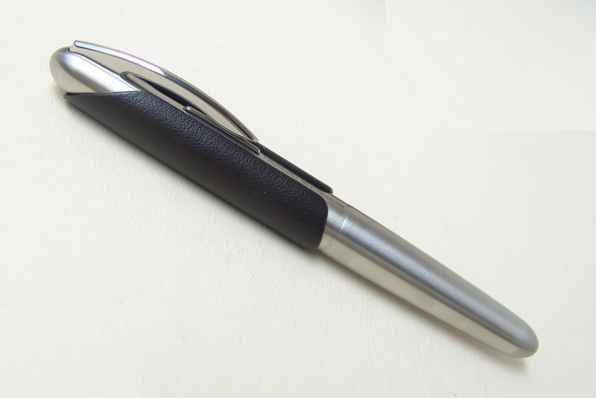 Porsche X Faber-Castell P'3150 - Fountain Pen/Black Leather