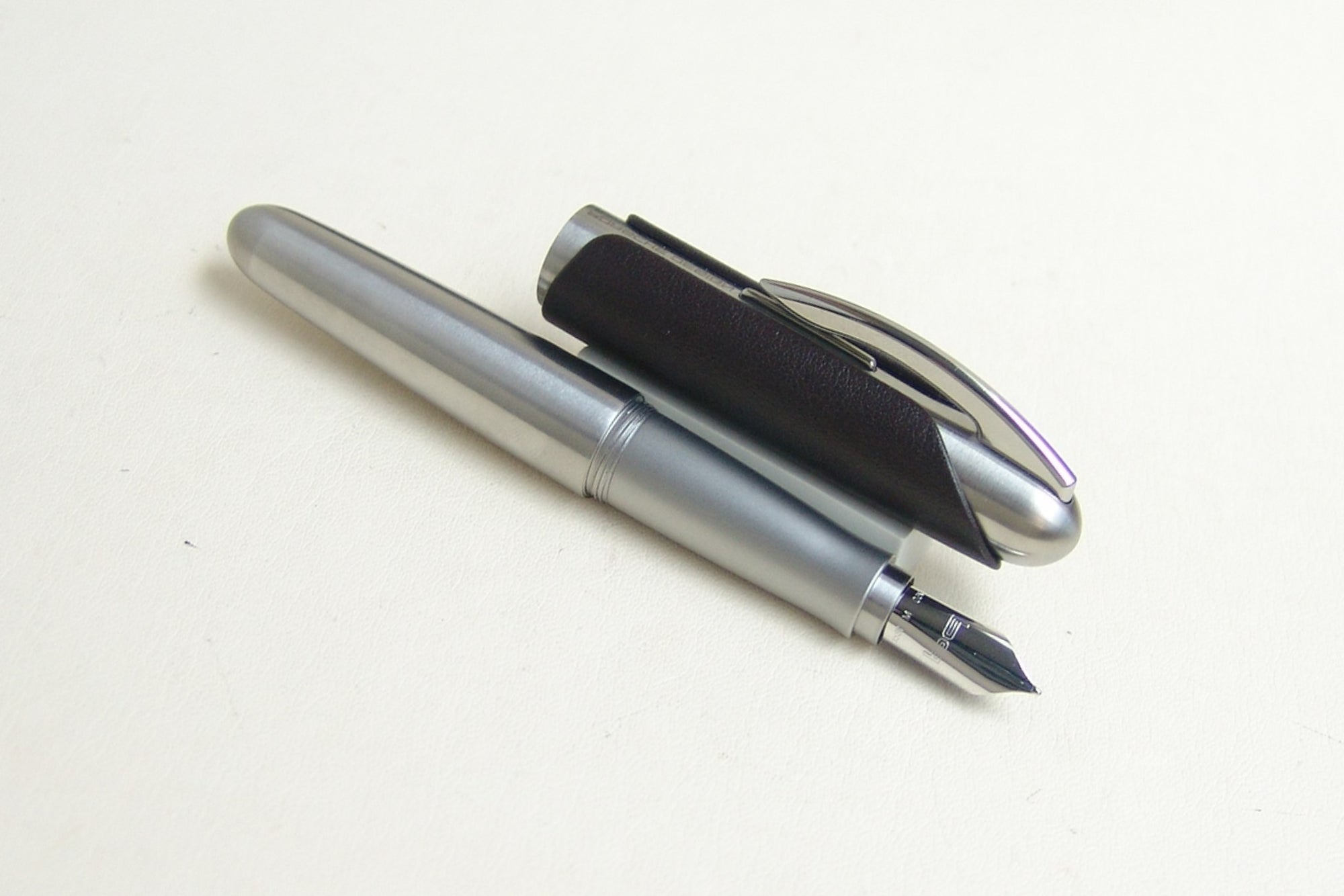 Porsche X Faber-Castell P'3150 - Fountain Pen/Black Leather